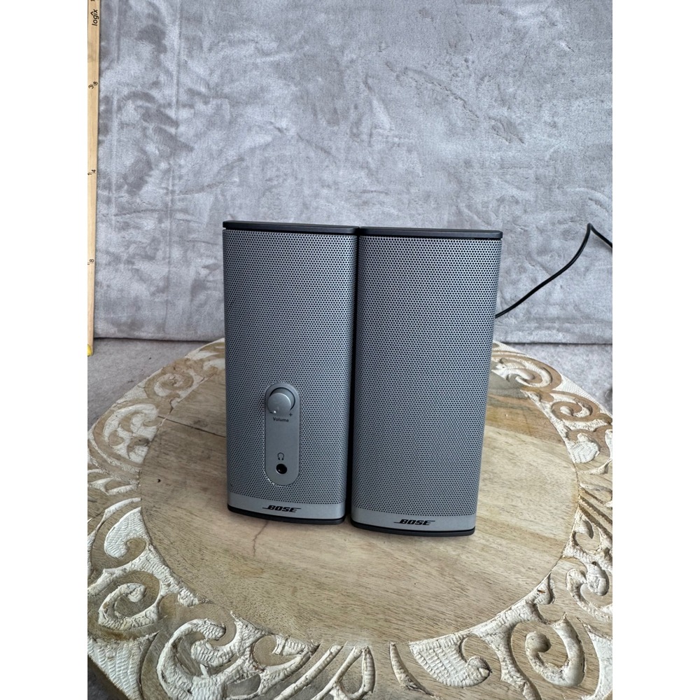 Bose Companion 2 Series II Multimedia Computer Speaker System Silver Black